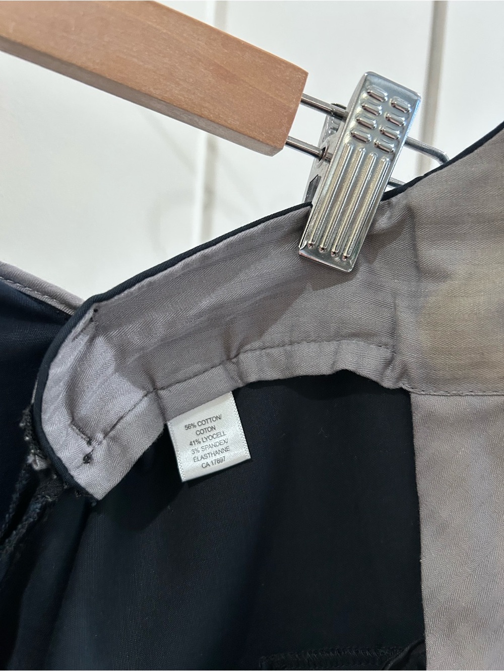 Banana Republic ‘The Martin Fit’ pants (NWOT) - Picture 4 of 5